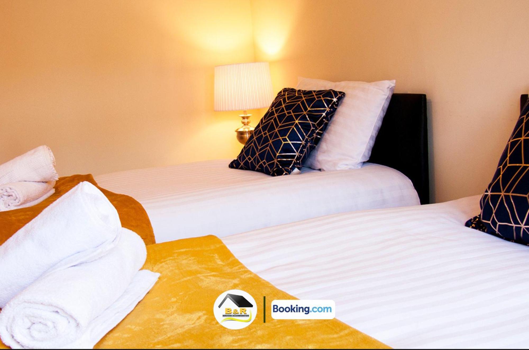 3 Bedroom House By B And R Serviced Accommodation Amesbury With Super Fast Wi-Fi 145Mbps Экстерьер фото