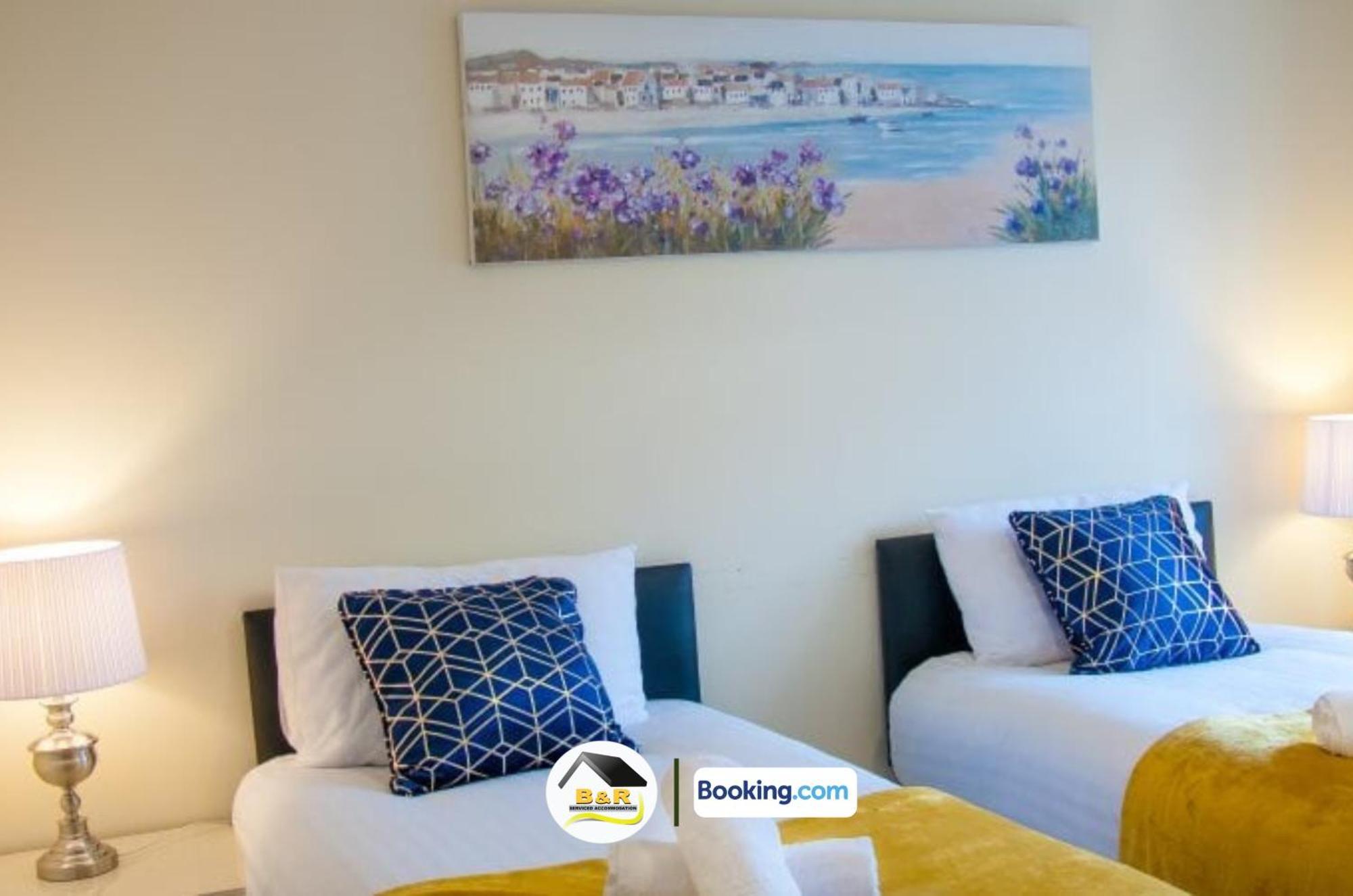 3 Bedroom House By B And R Serviced Accommodation Amesbury With Super Fast Wi-Fi 145Mbps Экстерьер фото